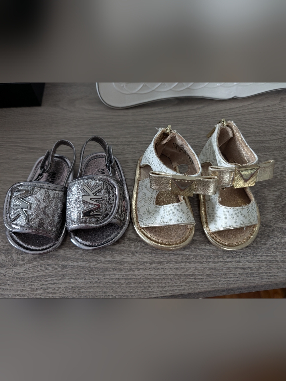 Michael Kors Baby Girls Metallic Silver and Gold Logo Sandals Size Baby2 (2pairs